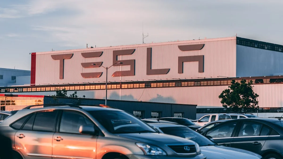 An American bought a Tesla and was amazed – he didn’t hide his shock when he found out how much he could sell it for: “I’m shocked”