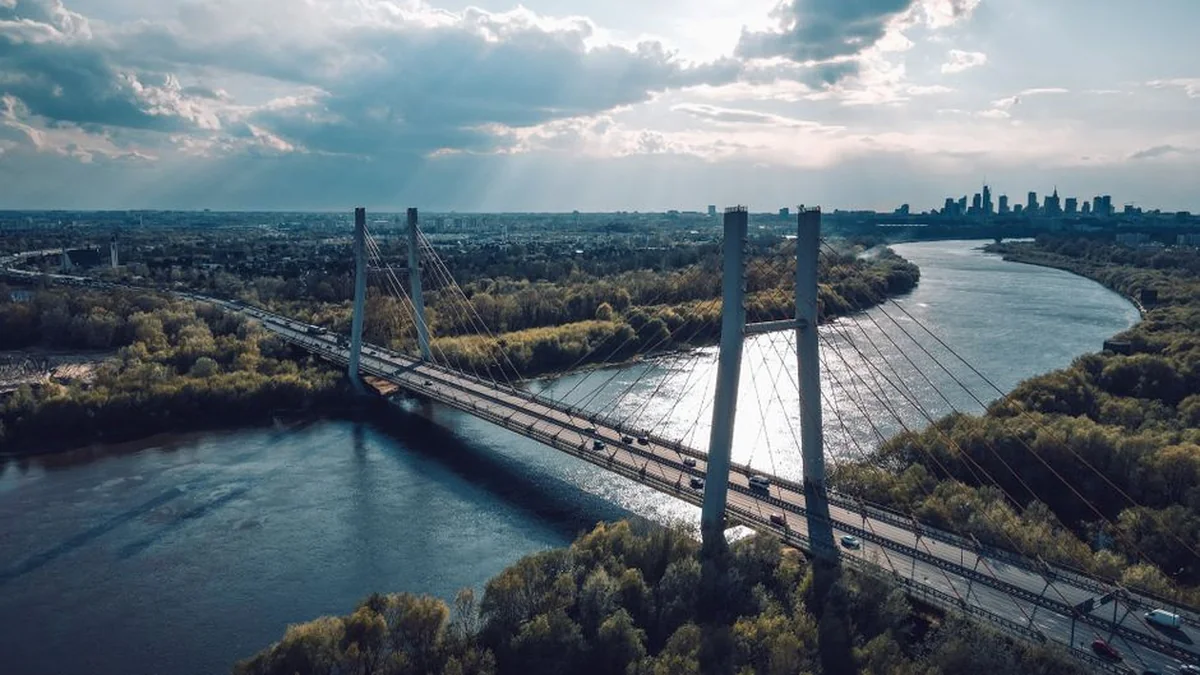 The most ambitious project in the world city is hanging by a thread: work is being stopped for at least four years