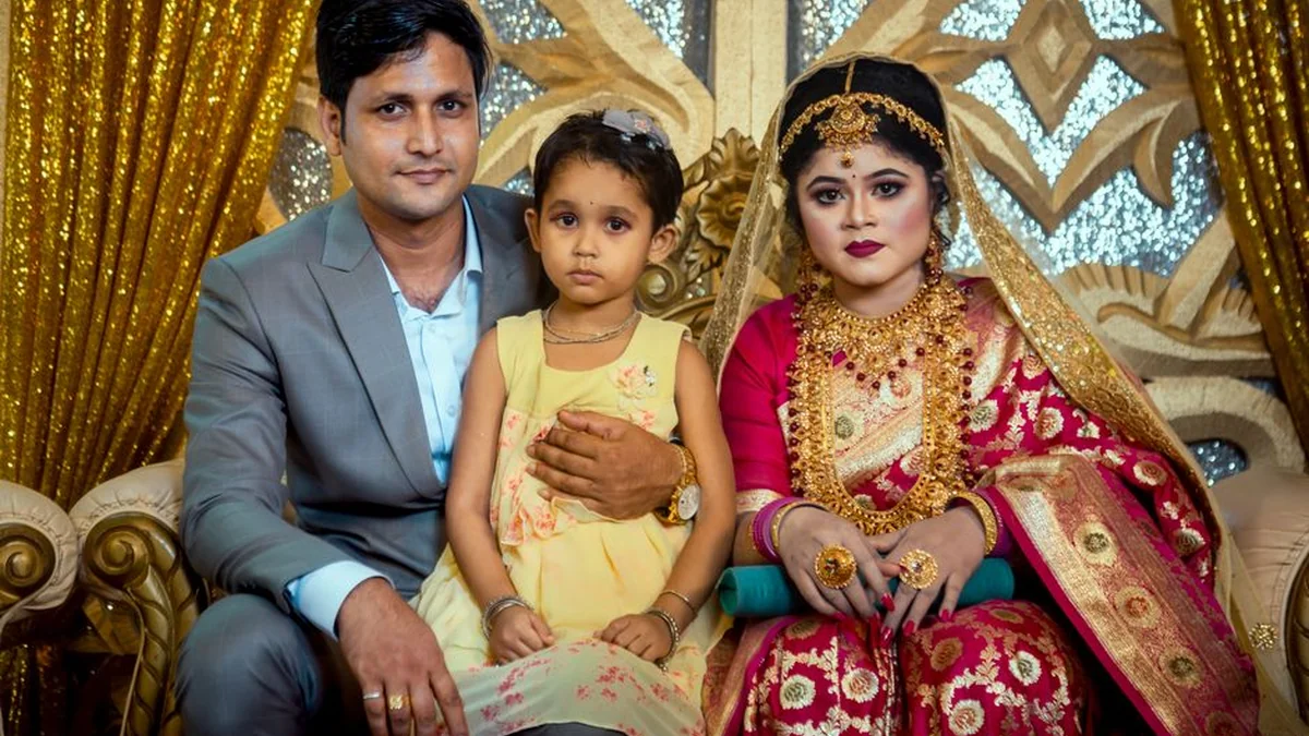 A wedding horror: a luxurious three-story cake was thrown onto the ground in front of the eyes of a British millionaire’s daughter