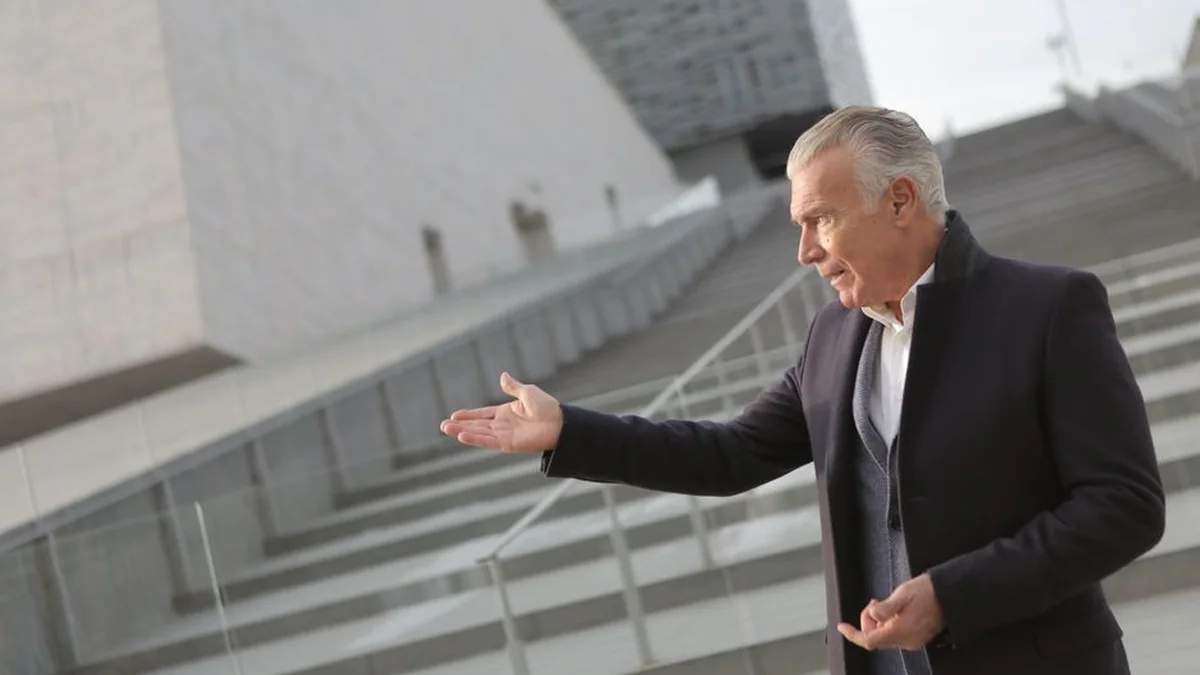 K. Mažeika is inviting former minister I. Hofman to join his team, while A. Palionis is temporarily in charge