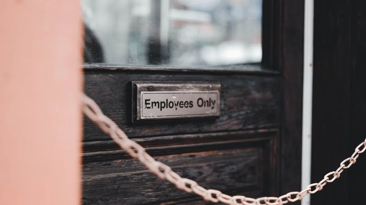The company’s history, which has lasted for several decades, has come to an end – it will fire all employees