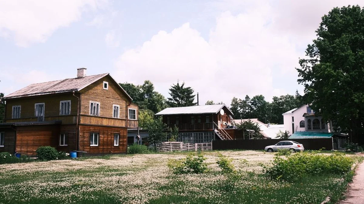 Survey: 40% Lithuanians would like to buy a house in Southern Europe