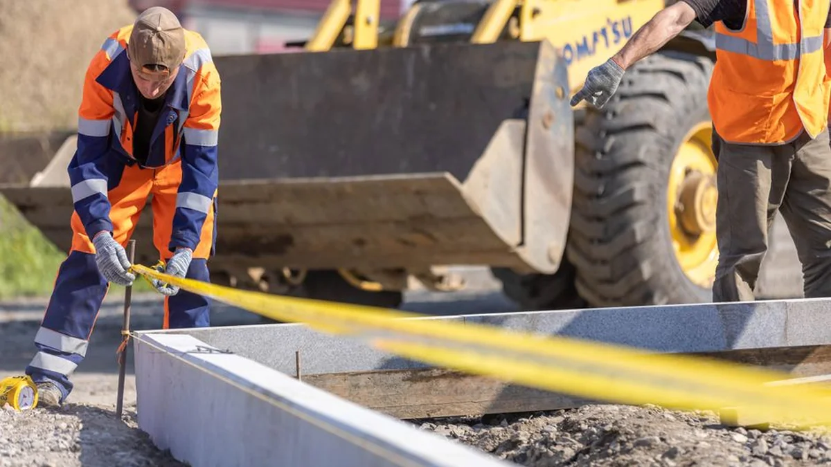Netikėta problema tiesiant taką: gruntas nusėdo kone metru(2)